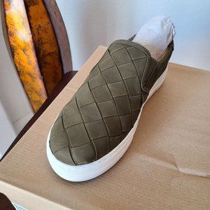 Steve Madden Aldene Sneakers Olive Nubuck Women's Size 7.5 NEW